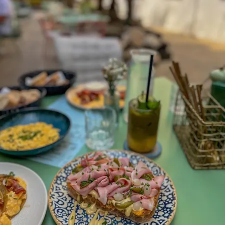 Penzión pre hostí Blue Bell 4*