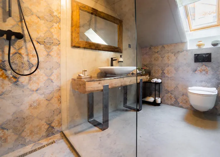 Blue Bell בית הארחה 4*