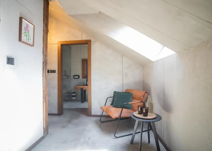 Blue Bell בית הארחה 4*